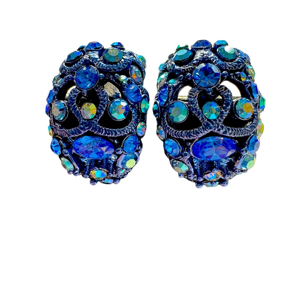 Gorgeous vintage blue crystal crescent clip-on earrings. EUC